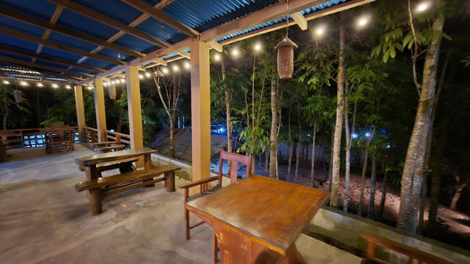 Tangkoko Macaca Hotel Rinondoran Exterior foto